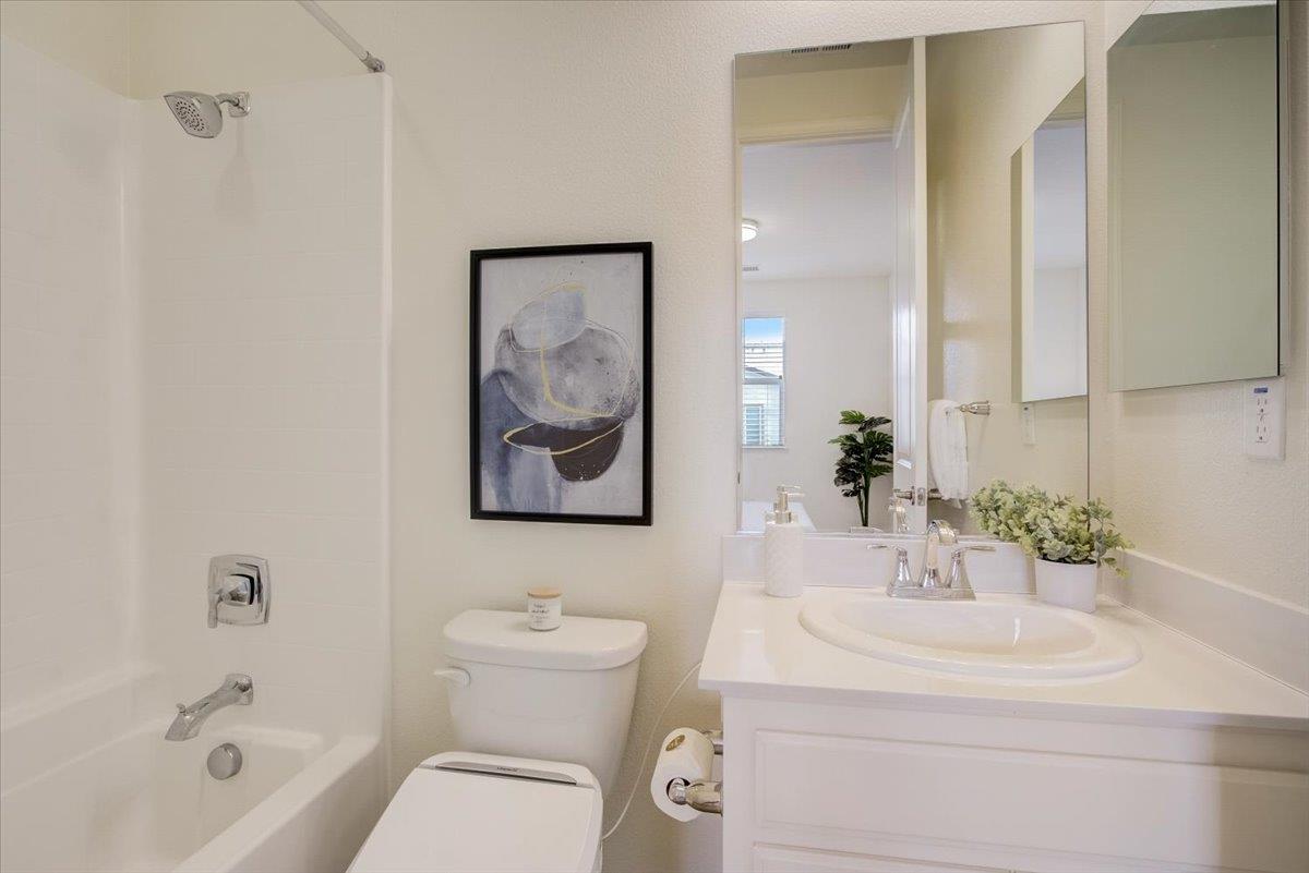 4132 Panorama Drive Dublin, CA 94568 - Photo 31 of 53 a bathroom with a toilet a sink and a bathtub