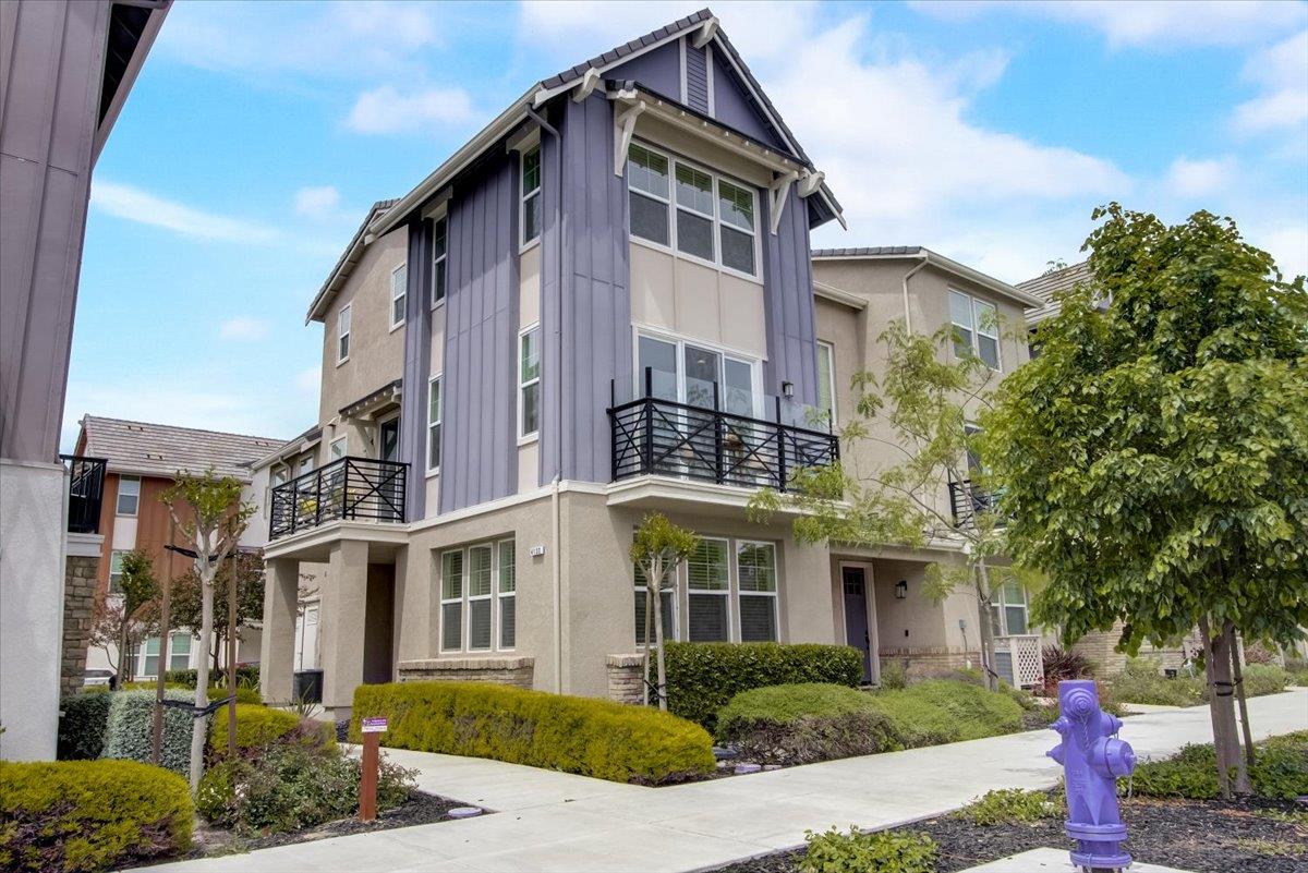 4132 Panorama Drive Dublin, CA 94568 - Photo 5 of 53 a front view of a house with a garden