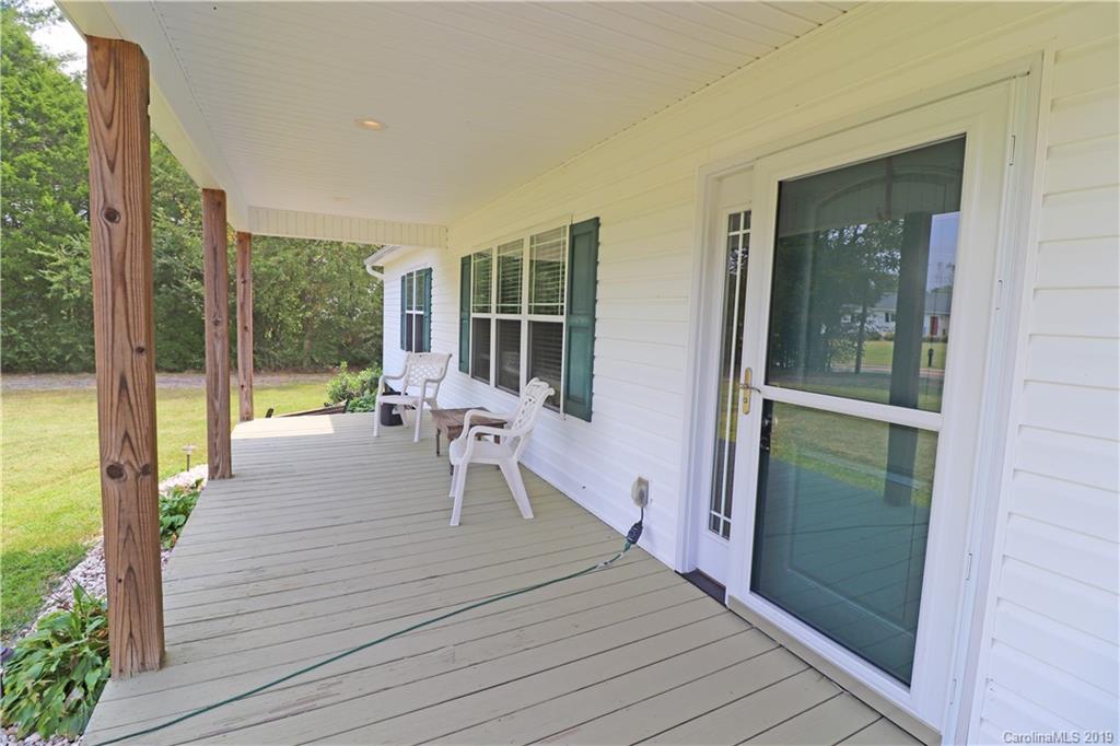 1329 Ridge Road Mocksville, NC 27028 - Photo 3 of 24