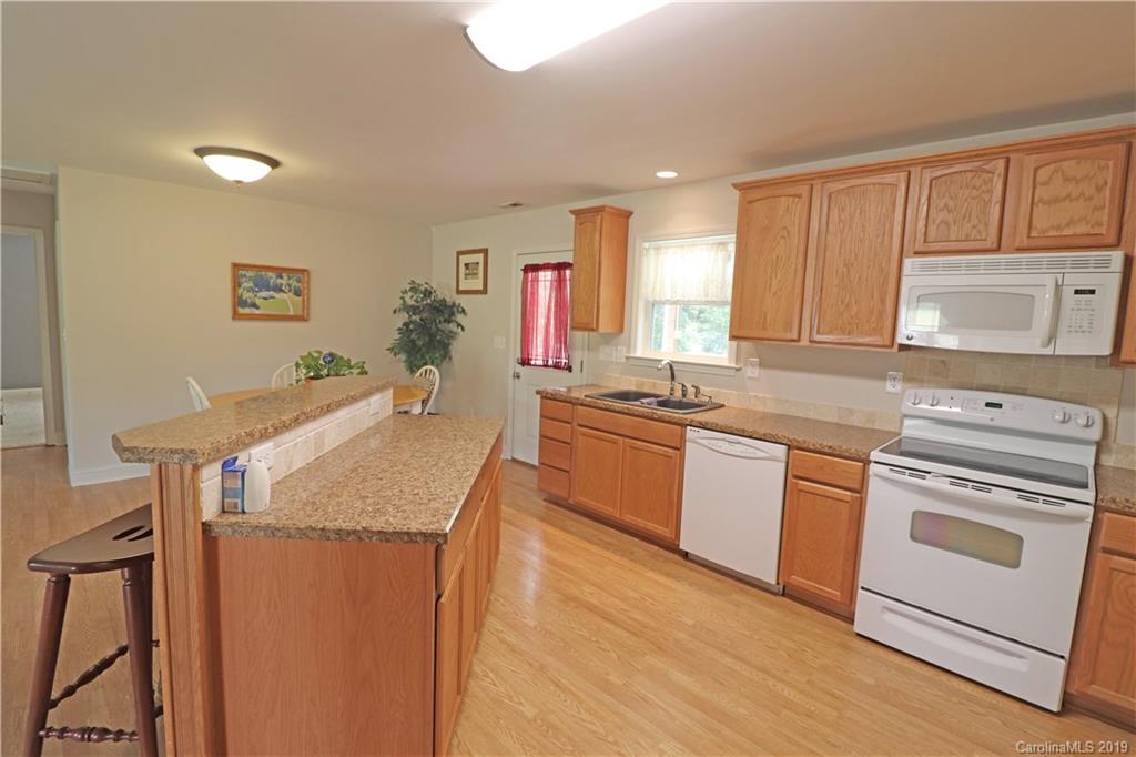 1329 Ridge Road Mocksville, NC 27028 - Photo 8 of 24