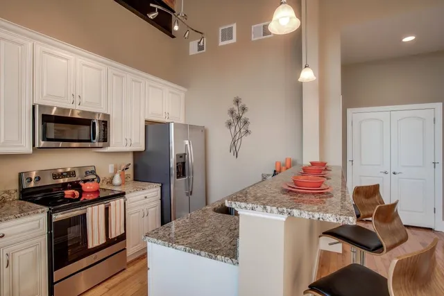 $2,155 | 222 West Street, Unit 106, Keene, NH 03431