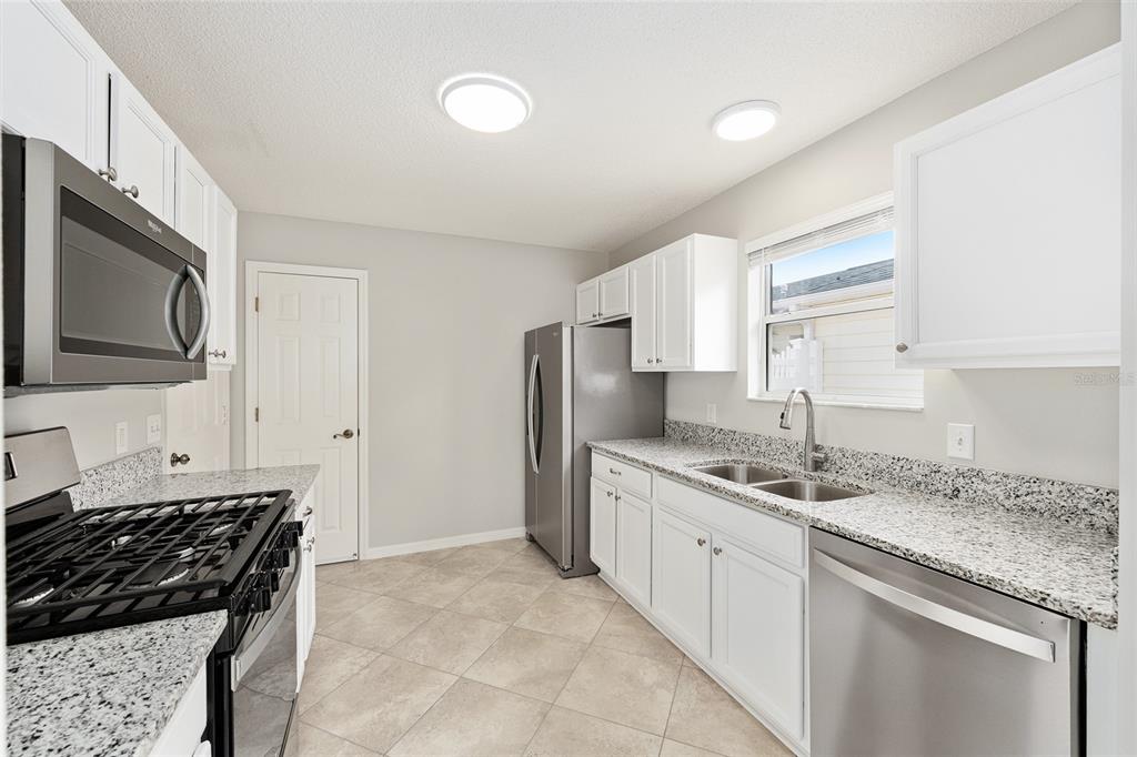 1418 Azteca Loop The Villages, FL 32162 - Photo 3 of 15