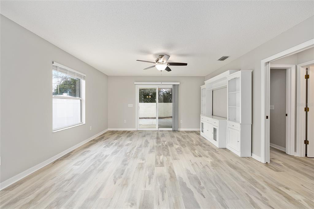 1418 Azteca Loop The Villages, FL 32162 - Photo 7 of 15