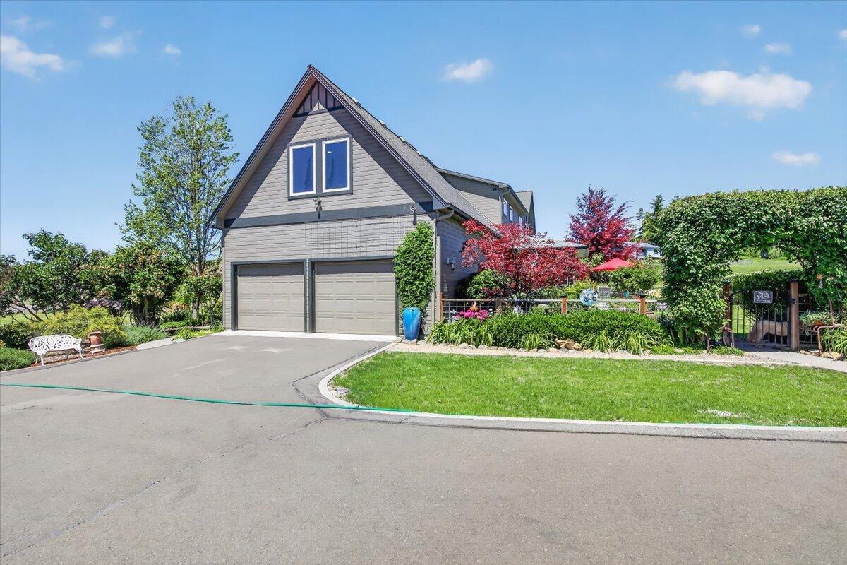 39 East Valley View Road Ashland, OR 97520 - Photo 9 of 73 13-12