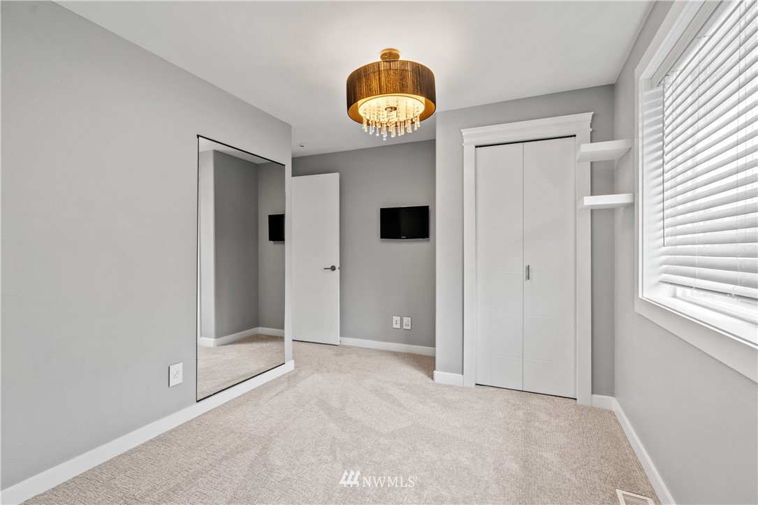 13616 Southeast 170th Street Renton, WA 98058 - Photo 22 of 35 Gallery Image 22