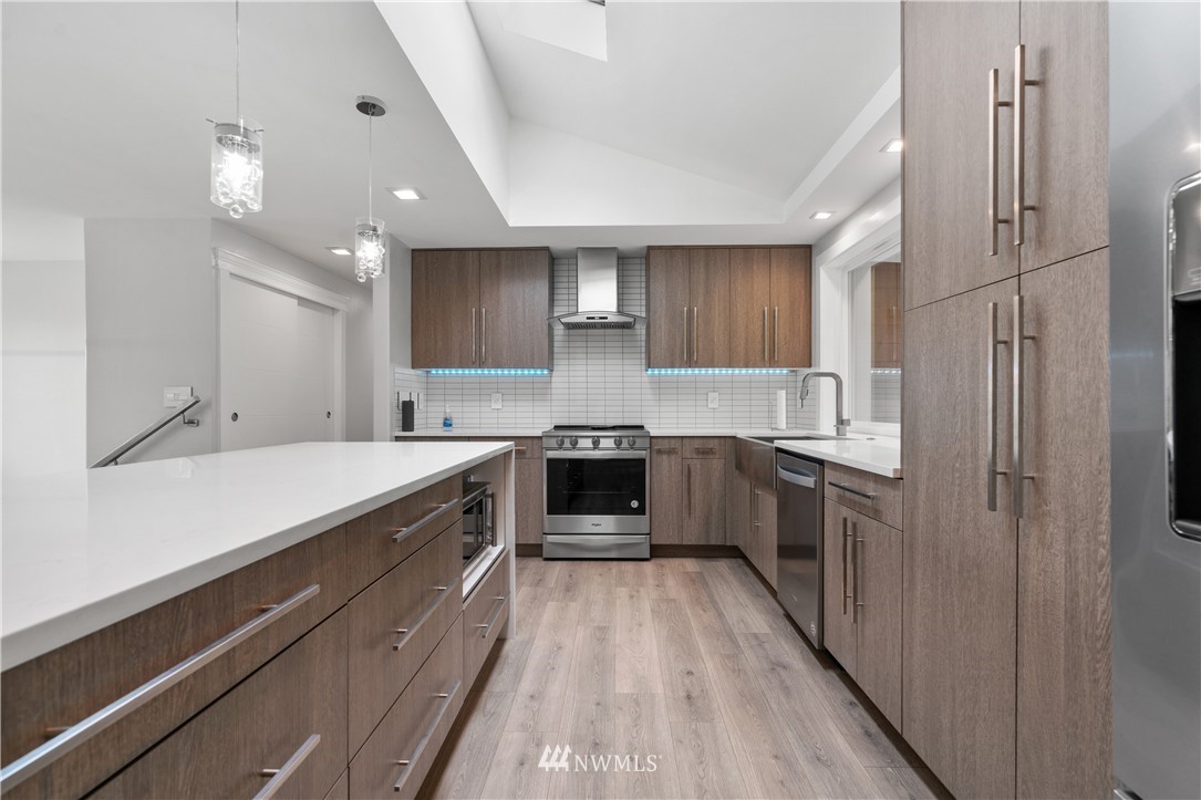 13616 Southeast 170th Street Renton, WA 98058 - Photo 7 of 35 Gallery Image 7