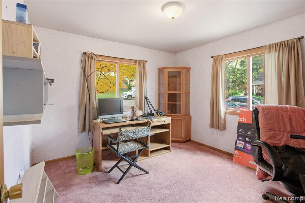 3931 Mildred Avenue Rochester Hills, MI 48309 - Photo 15 of 39