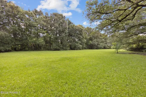 $325,000 | 2518 West Willow Street, Scott, LA 70583
