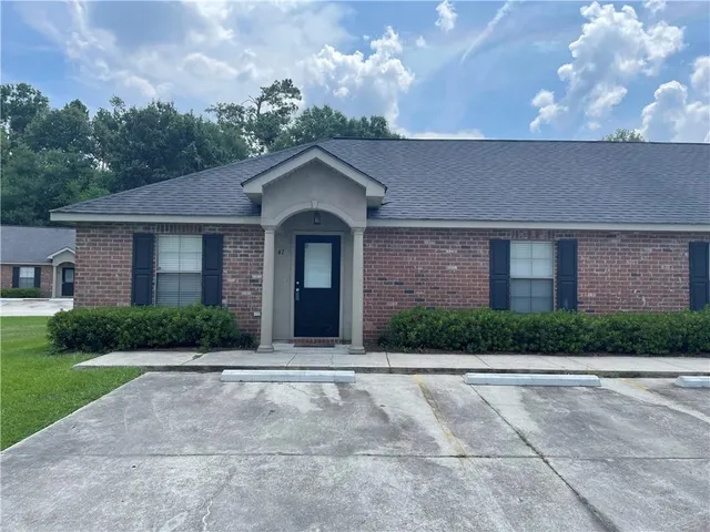 $1,200 | 45428 Pointe Drive, Unit 48, Hammond, LA 70401