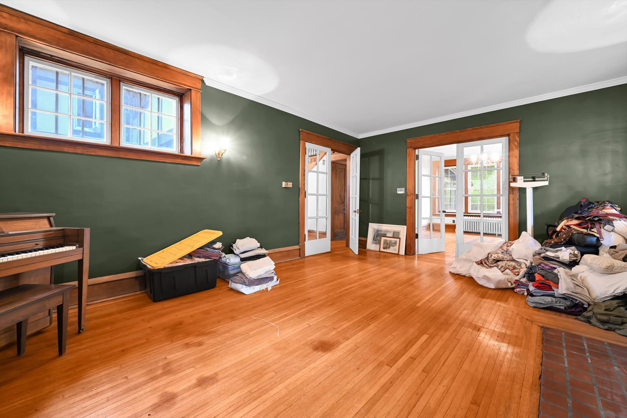 502 Friedensburg Road Reading, PA 19606 - Photo 6 of 42 Living Room