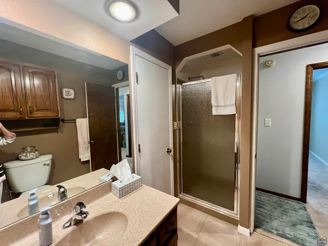 $283,480 | 2952 Southwest Woodstock Lane, Topeka, KS 66614