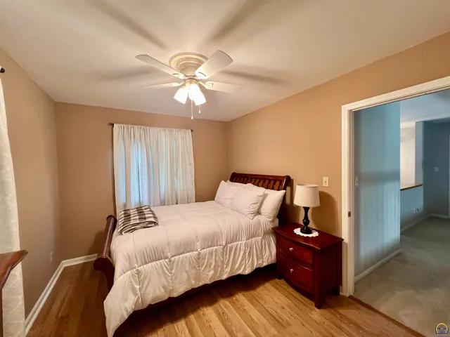 $283,480 | 2952 Southwest Woodstock Lane, Topeka, KS 66614