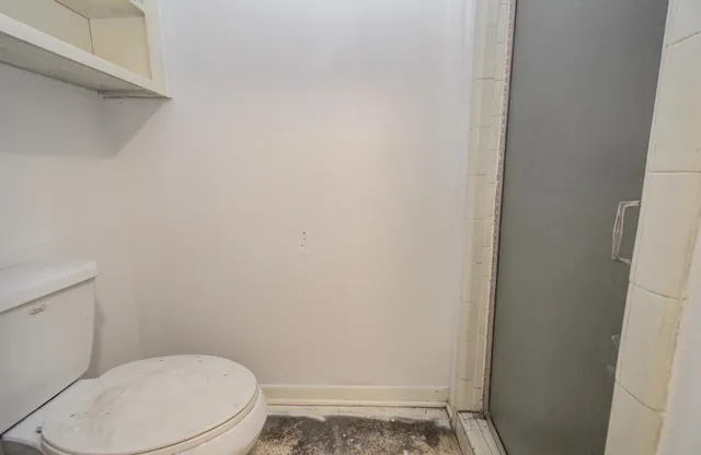 $185,000 | 1002 Warwick Street, Eagle Lake, TX 77434