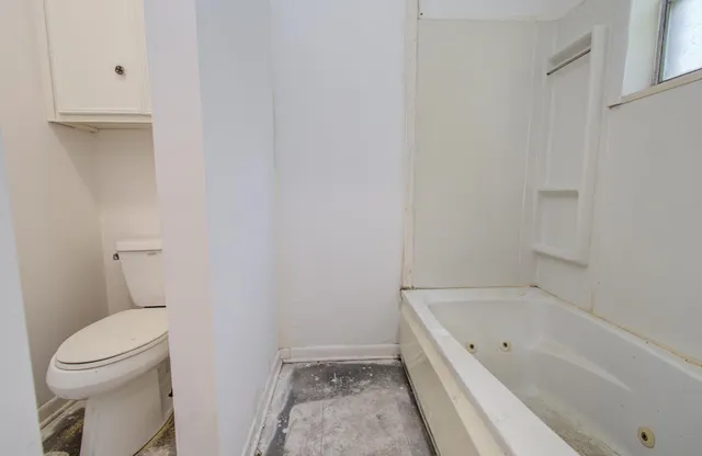 $185,000 | 1002 Warwick Street, Eagle Lake, TX 77434