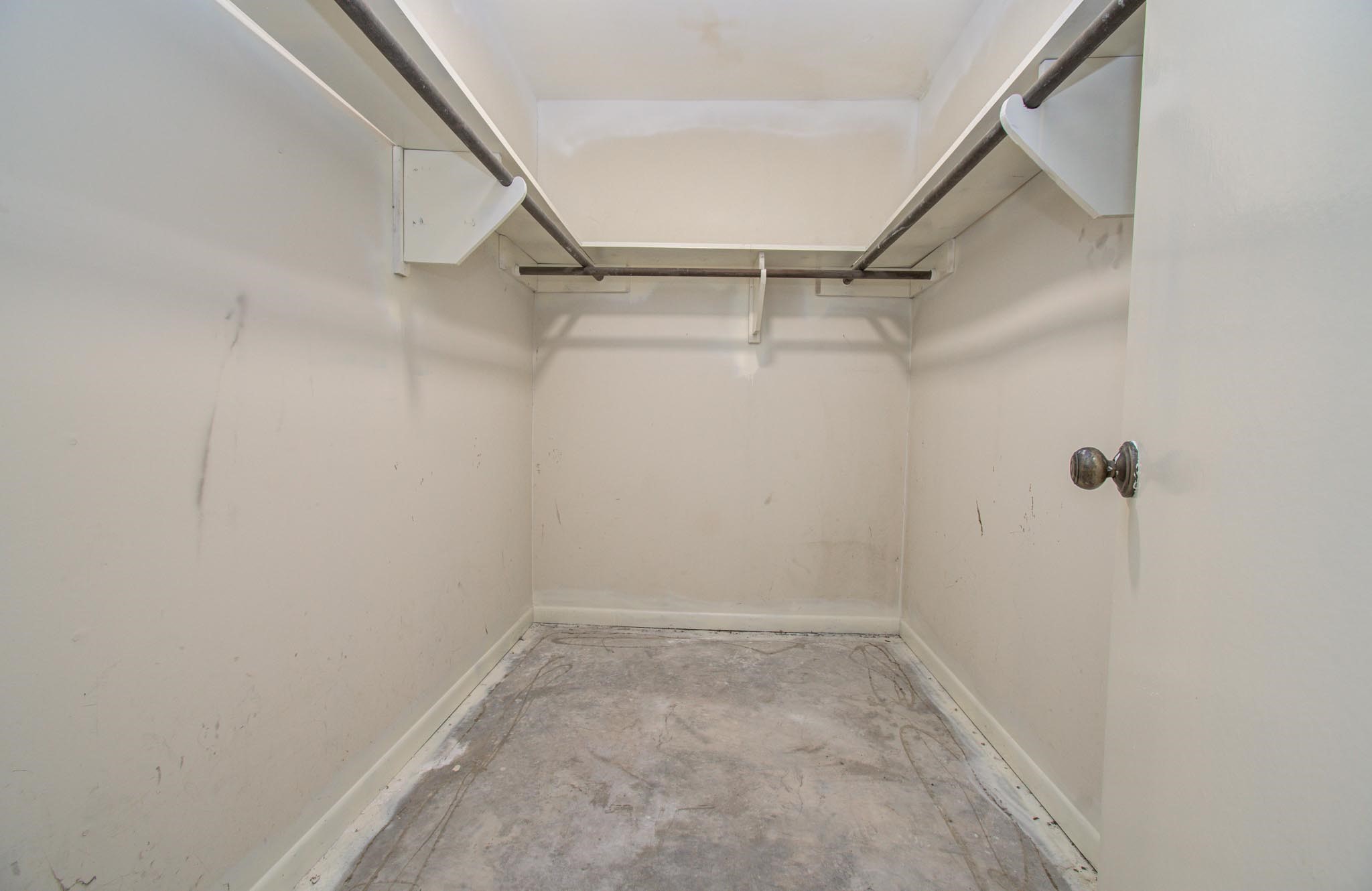 1002 Warwick Street Eagle Lake, TX 77434 - Photo 26 of 29 a view of a small room