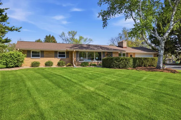 $505,000 | 4054 Maple Grove Drive, Richfield, WI 53033