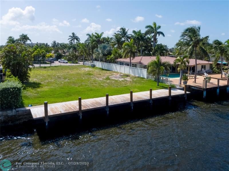 2750 Southeast 9th Street Pompano Beach, FL 33062 - Photo 3 of 31