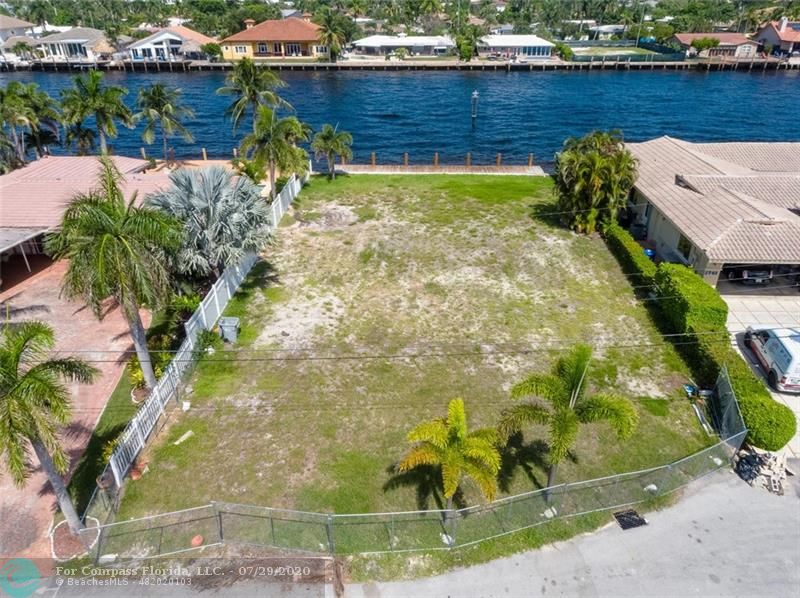 2750 Southeast 9th Street Pompano Beach, FL 33062 - Photo 5 of 31