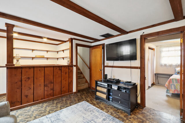 808 Westfield Drive Champaign, IL 61821 - Photo 30 of 31 a living room with furniture