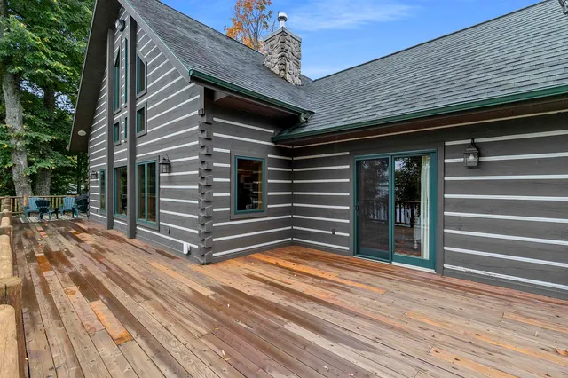 $1,150,000 | N8234 Oak Lane, Crivitz, WI 54114