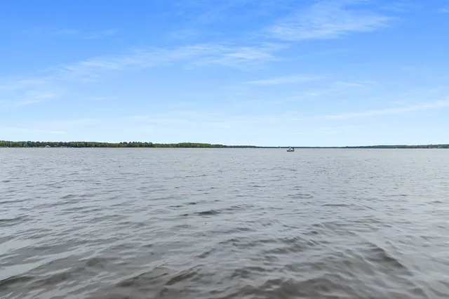 $1,150,000 | N8234 Oak Lane, Crivitz, WI 54114