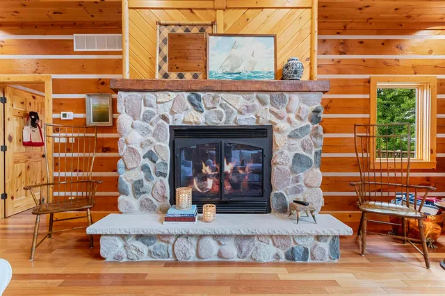 $1,150,000 | N8234 Oak Lane, Crivitz, WI 54114