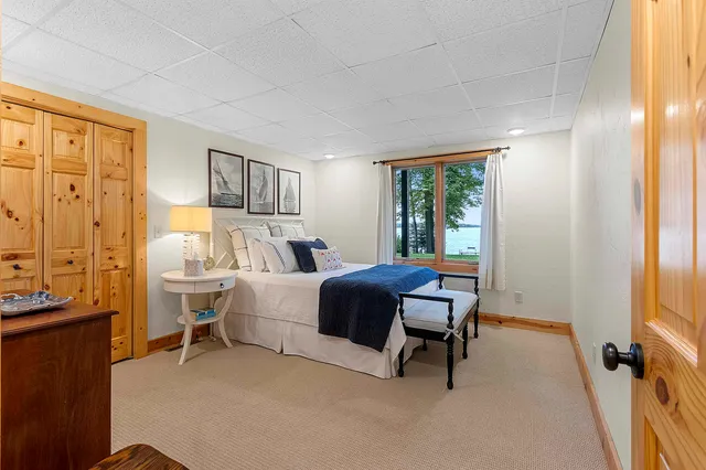 $1,150,000 | N8234 Oak Lane, Crivitz, WI 54114