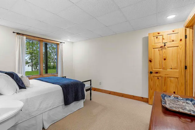 $1,150,000 | N8234 Oak Lane, Crivitz, WI 54114