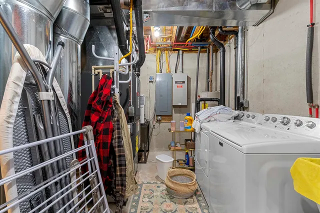 $1,150,000 | N8234 Oak Lane, Crivitz, WI 54114