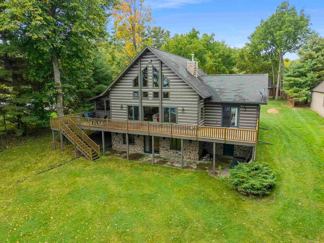 $1,150,000 | N8234 Oak Lane, Crivitz, WI 54114