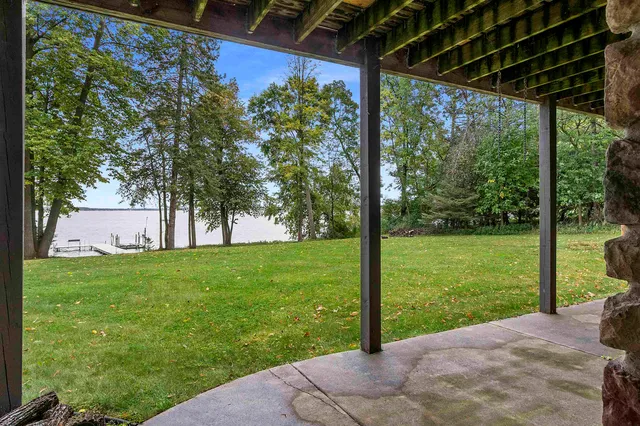 $1,150,000 | N8234 Oak Lane, Crivitz, WI 54114