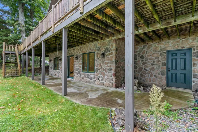 $1,150,000 | N8234 Oak Lane, Crivitz, WI 54114