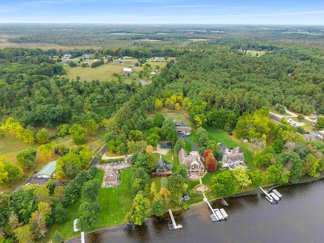 $1,150,000 | N8234 Oak Lane, Crivitz, WI 54114