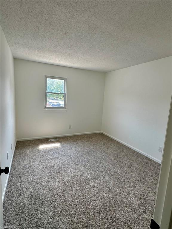 5747 Bramblegate Road, Unit H Greensboro, NC 27409 - Photo 8 of 13 Gallery Image 8