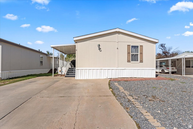 2600 North Hill Road, Unit 4 Layton, UT 84041 - Photo 1 of 23