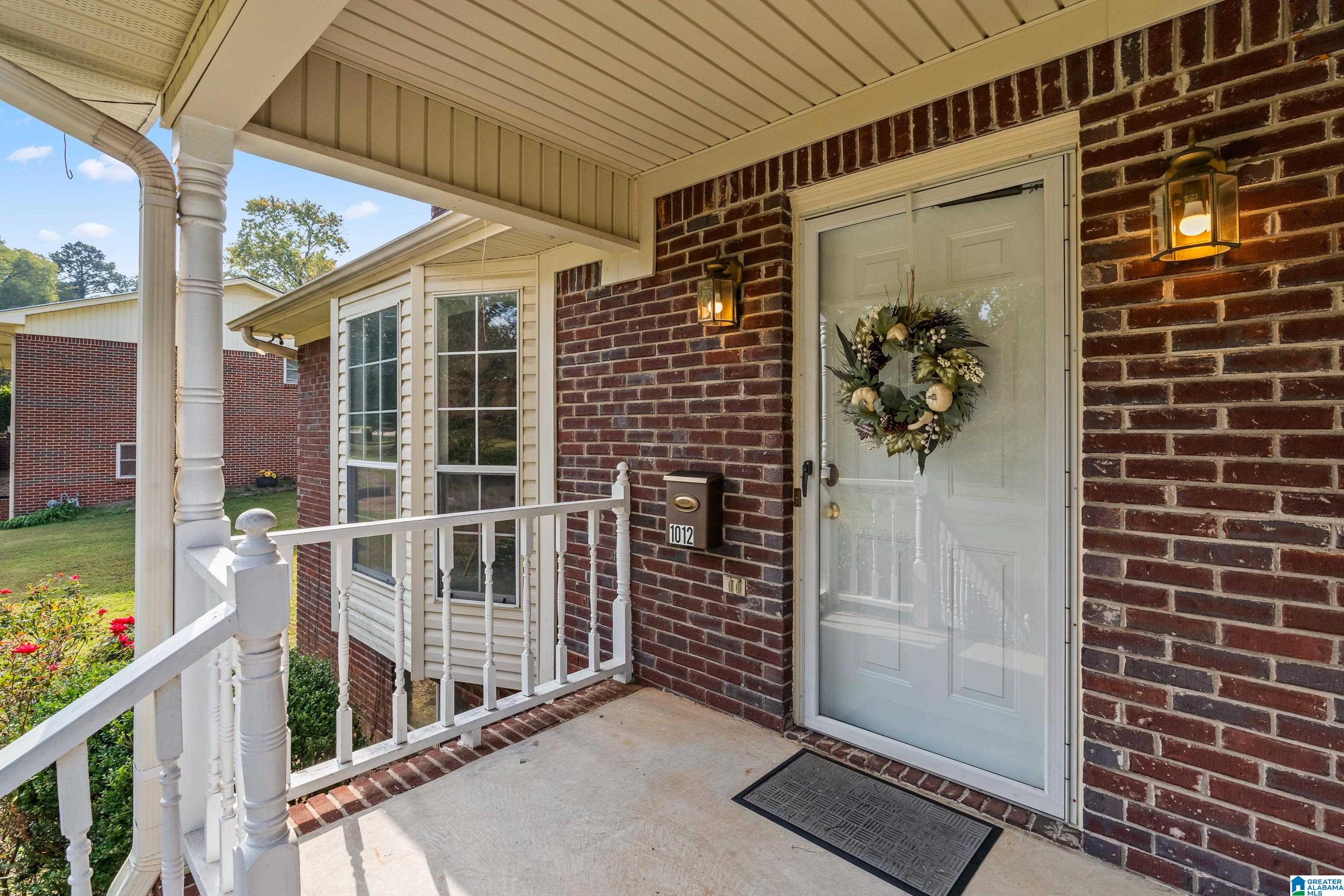 1012 Overhill Road Southeast Bessemer, AL 35022 - Photo 6 of 35
