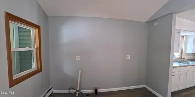 $2,600 | 190 Church Road, Guilderland, NY 12203