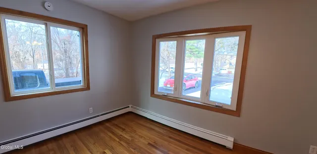 $2,600 | 190 Church Road, Guilderland, NY 12203