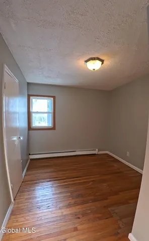 $2,600 | 190 Church Road, Guilderland, NY 12203