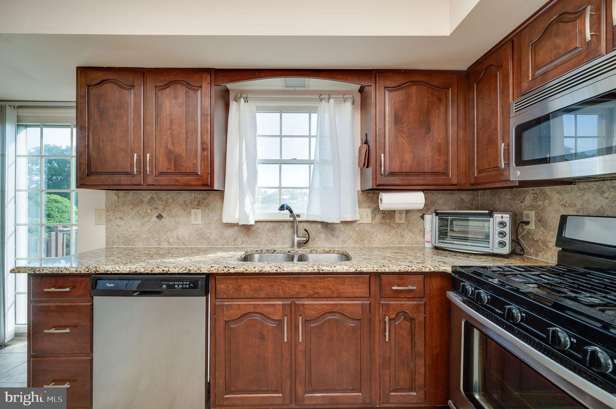 1307 Fredrick Boulevard Reading, PA 19605 - Photo 15 of 36