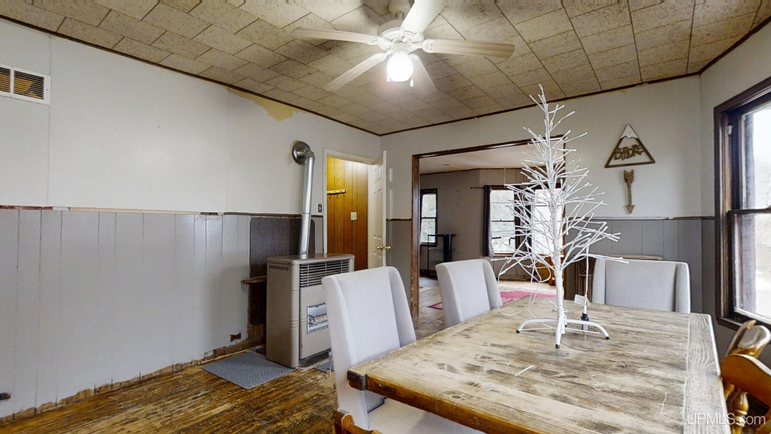 419 7th Street Calumet, MI 49913 - Photo 24 of 54