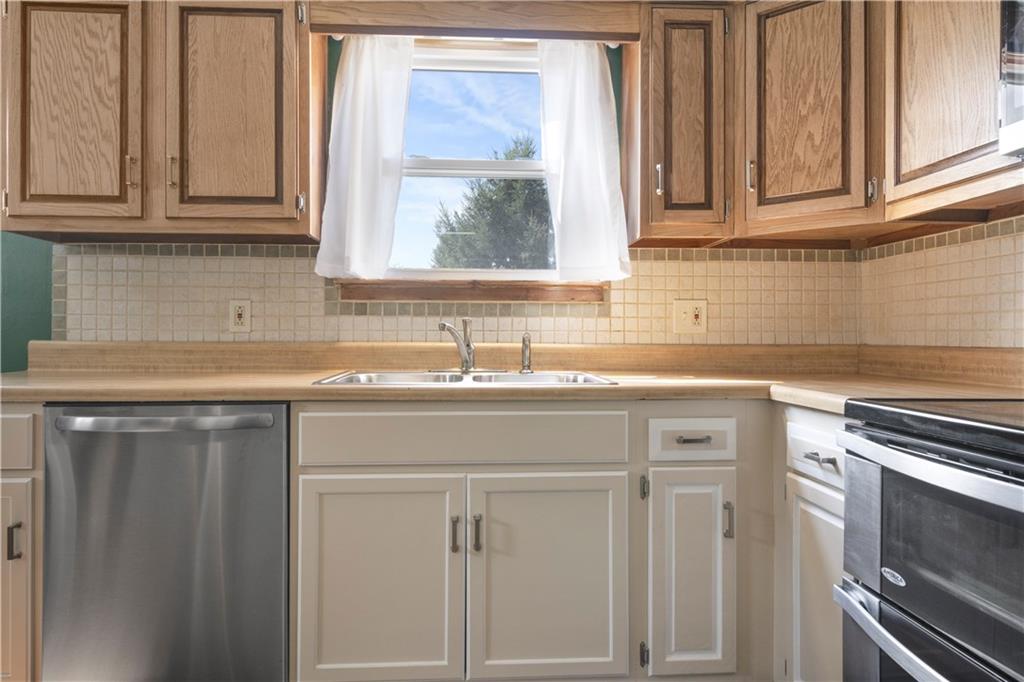 13 Fairview Street Uniontown, PA 15401 - Photo 19 of 42