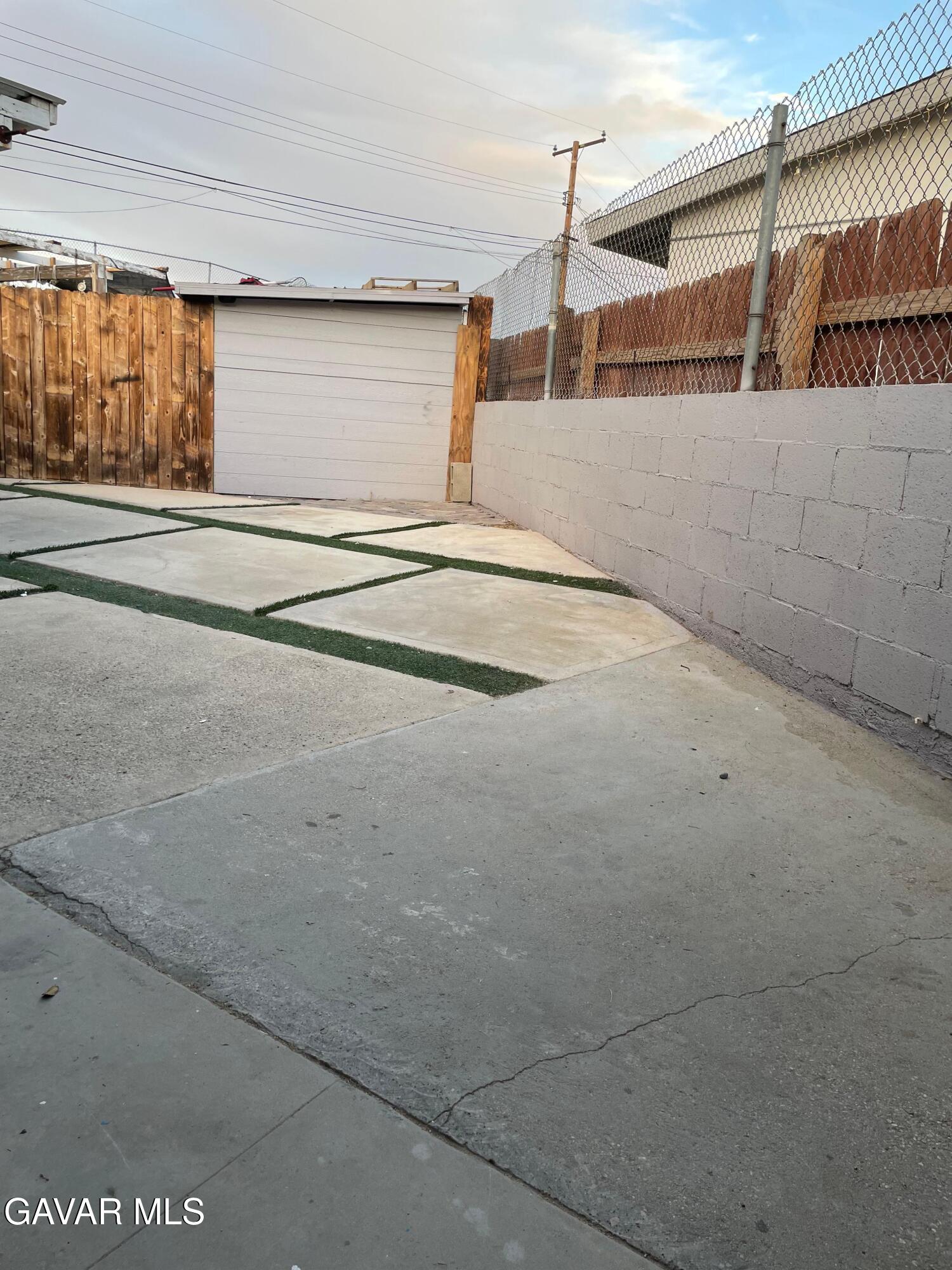 369 East Avenue R4 Palmdale, CA 93550 - Photo 3 of 13 WhatsApp Image 2026-03-05 at 11.20.42 AM