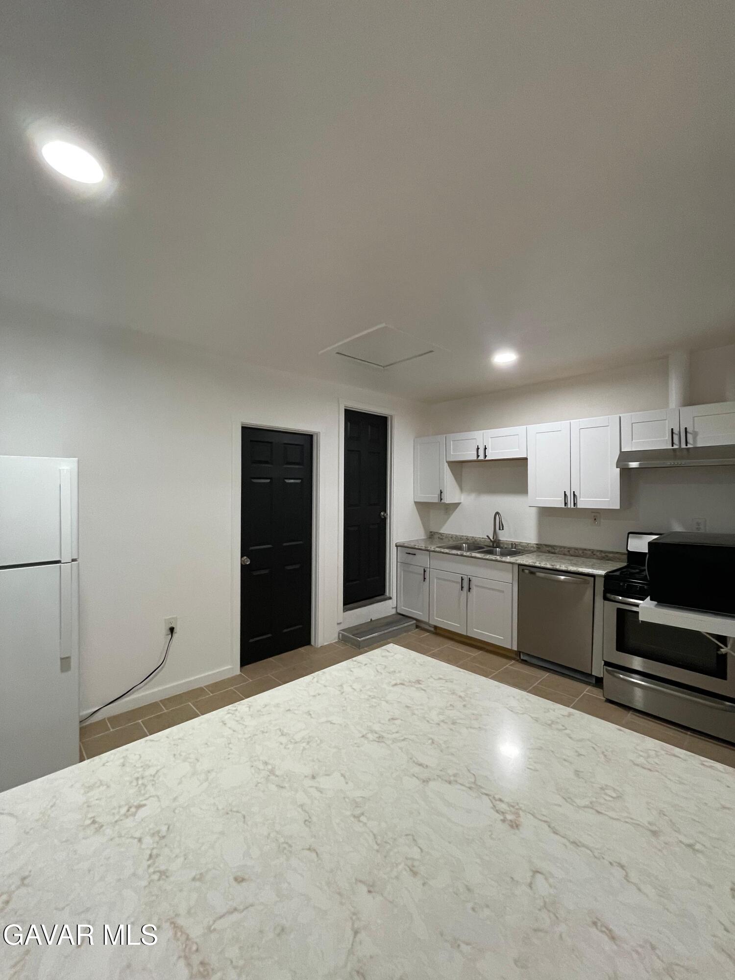 369 East Avenue R4 Palmdale, CA 93550 - Photo 8 of 13 WhatsApp Image 2026-03-05 at 11.20.43 AM