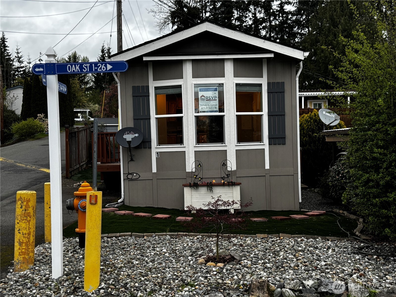 23708 Locust Way, Unit 1 Bothell, WA 98021 - Photo 2 of 12