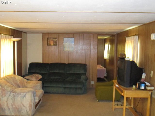 90857 Shell Lane Coos Bay, OR 97420 - Photo 4 of 13 Gallery Image 4