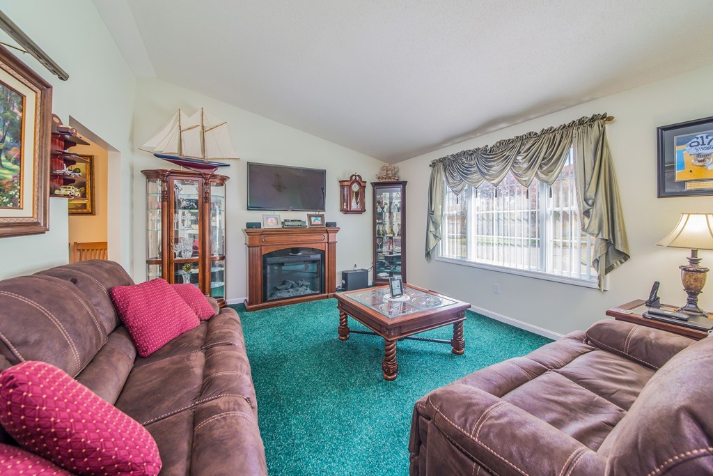 66 Oak Ridge Street Springfield, MA 01151 - Photo 5 of 29