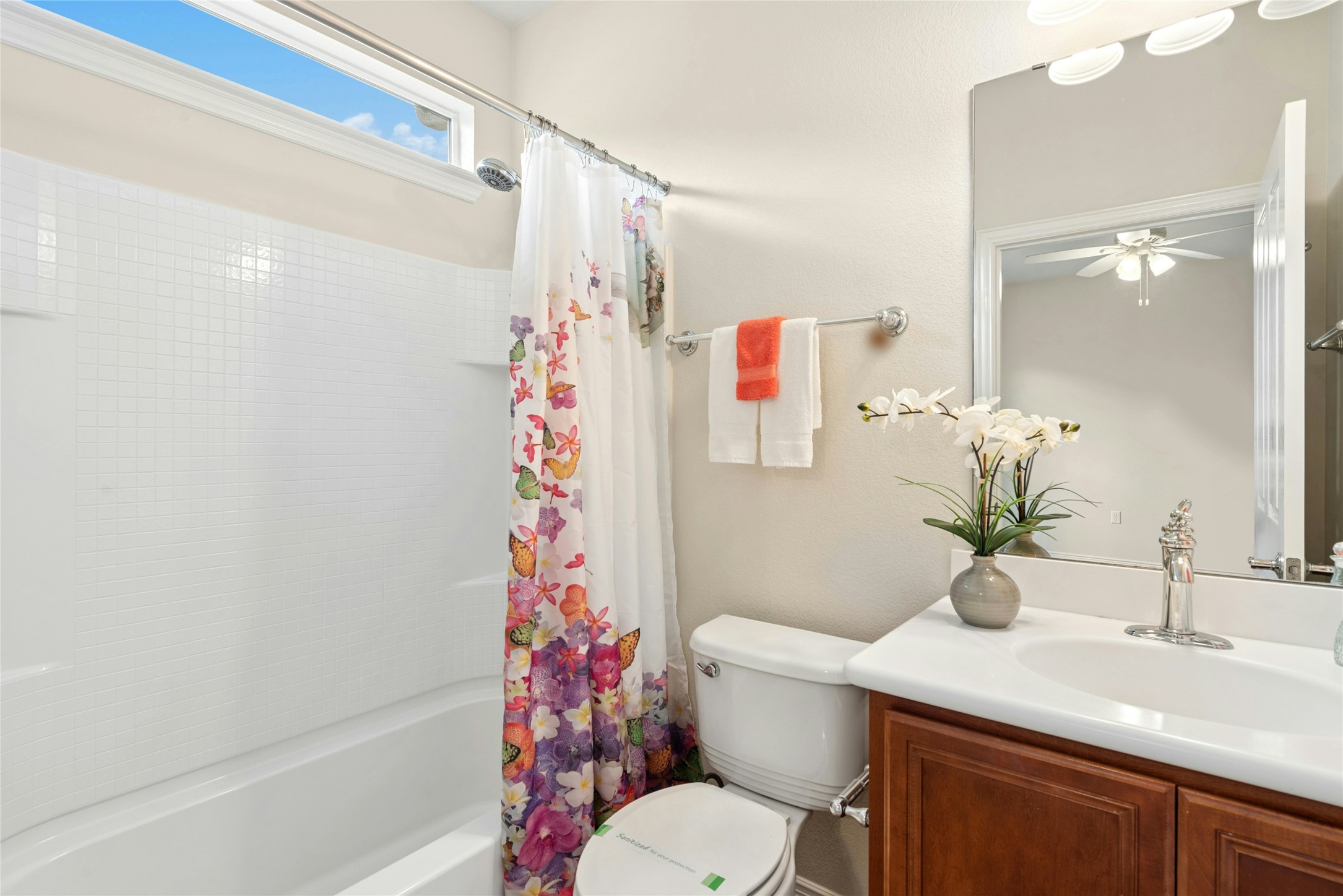 227 Duck Creek Lane Georgetown, TX 78633 - Photo 21 of 40 a bathroom with a sink toilet and shower