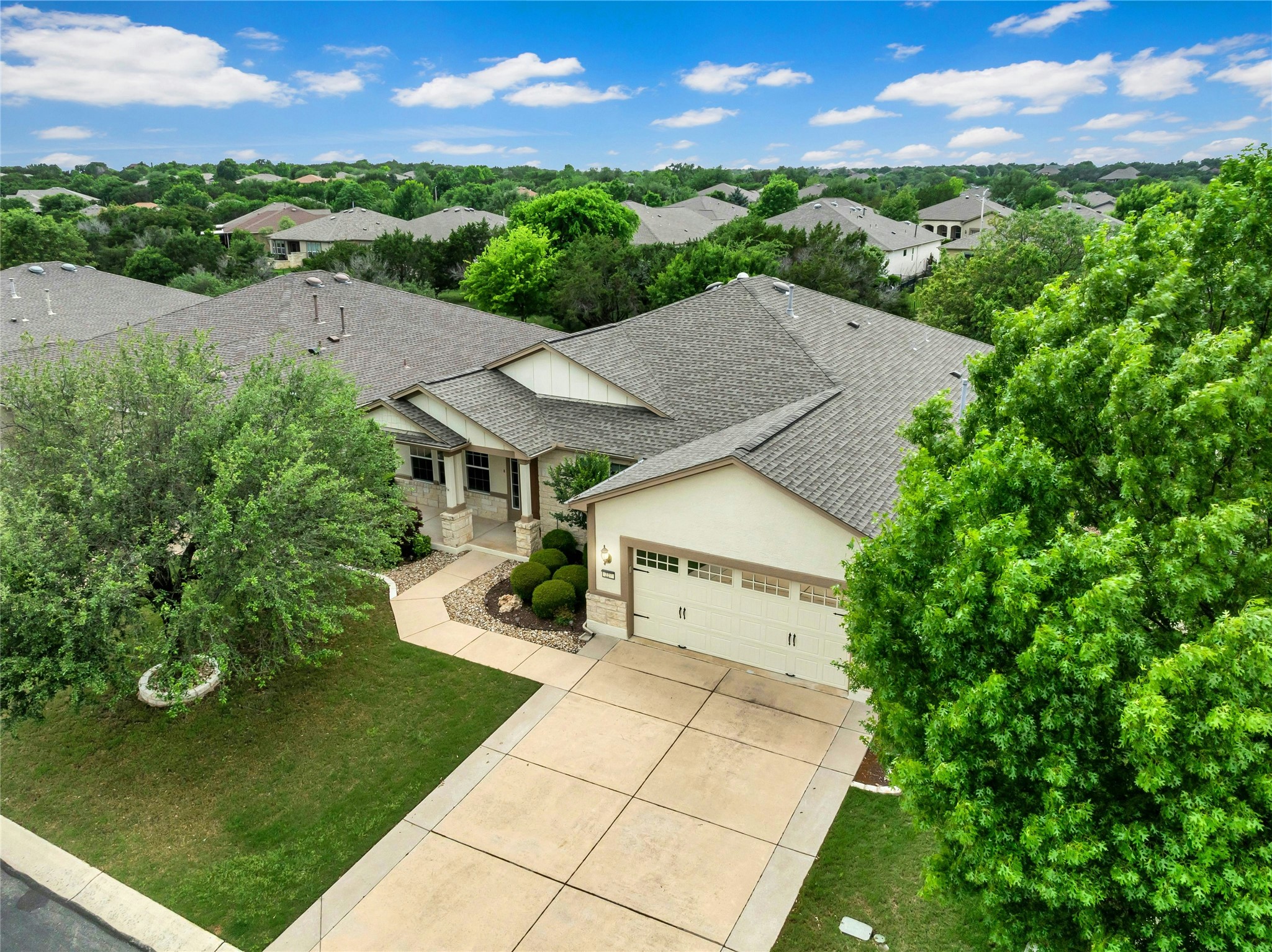 227 Duck Creek Lane Georgetown, TX 78633 - Photo 30 of 40 Front Aerial