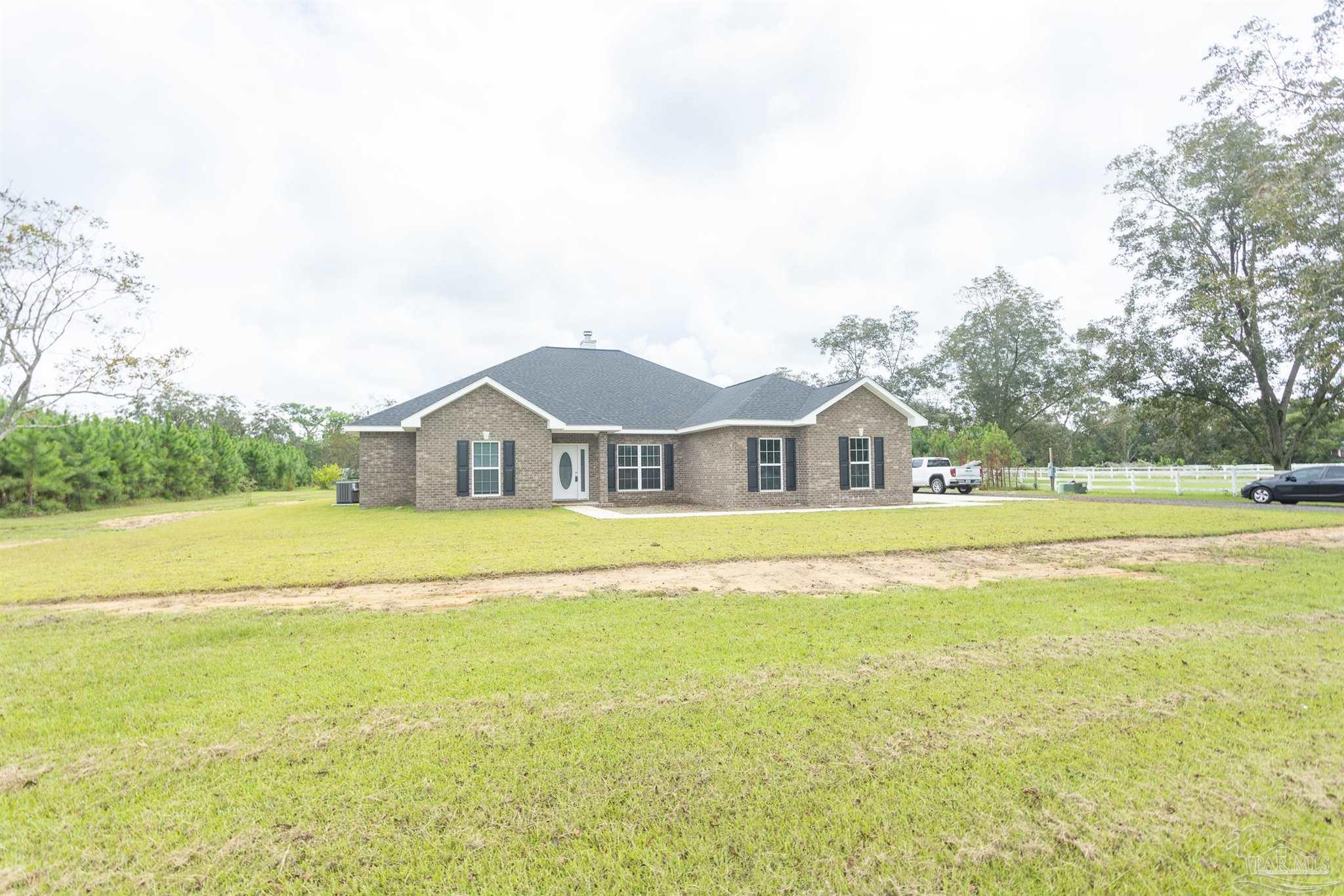 8018 Beulah Road Pensacola, FL 32526 - Photo 4 of 45 Gallery Image 4